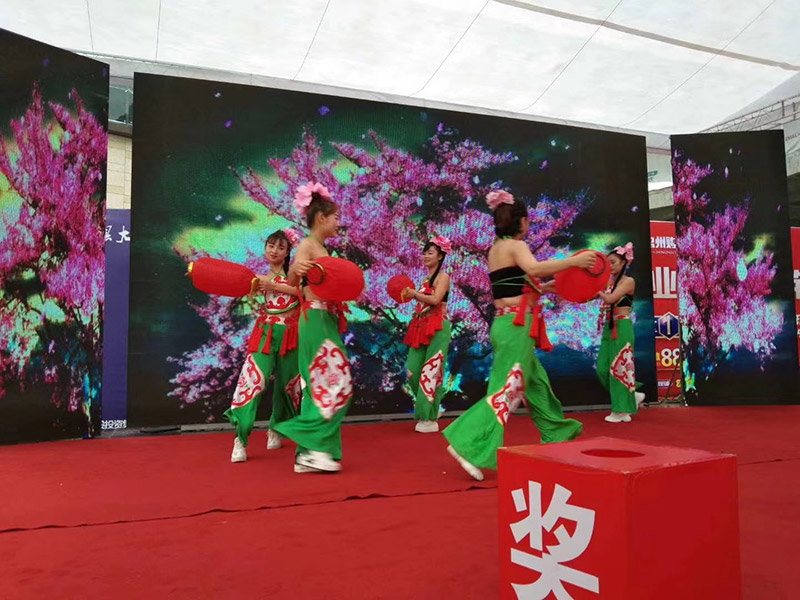 演出活动中前台人员需要注意哪些事项？